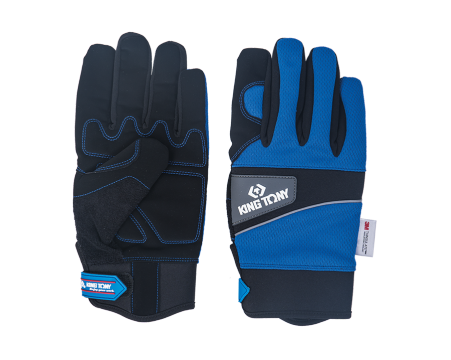 Work gloves with insulating Thinsulate lining